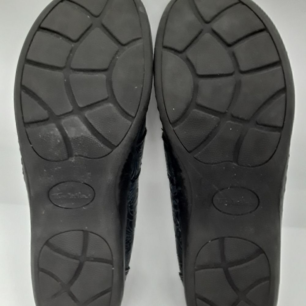 Thom McAn Leather Women's Loafers Navy Blue Color Size 8 - Picture 8 of 8